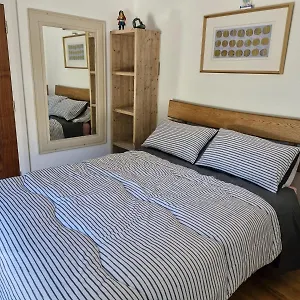 The Boathouse Apartment Cork